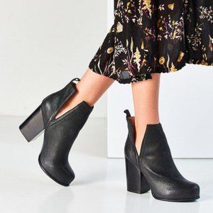 Jeffrey Campbell OSHEA Leather Cutout Booties - Sz 10
